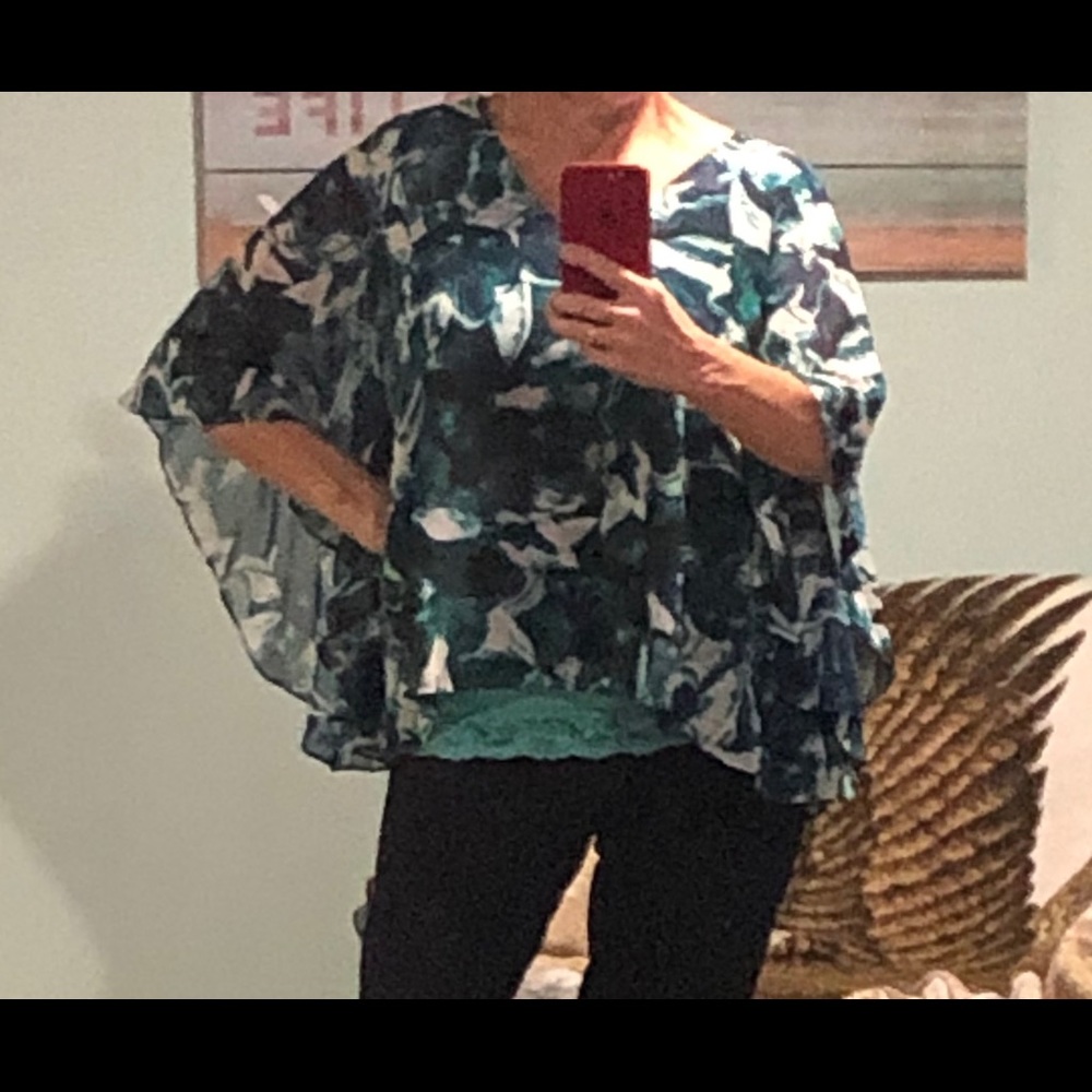 Teal batwing sleeve too - Picture 2 of 7